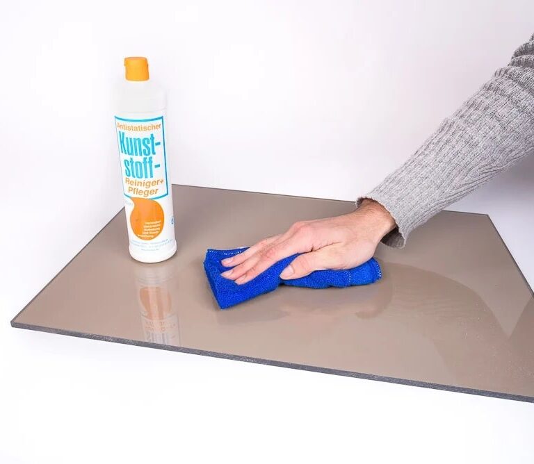 پاک کردن و تمیز کردن پلکسی گلاس